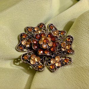 💝Original 1960s Vintage Rhinestone Brooch